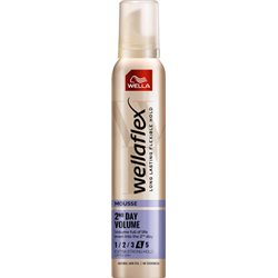 Wella flex pianka do włosów 2 Day Volume Extra Strong Hold 200ml