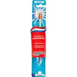 Aquafresh White and Shine Szczoteczka do zębów Medium